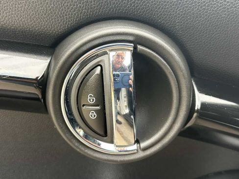 Used 2020 MINI Cooper S image 23