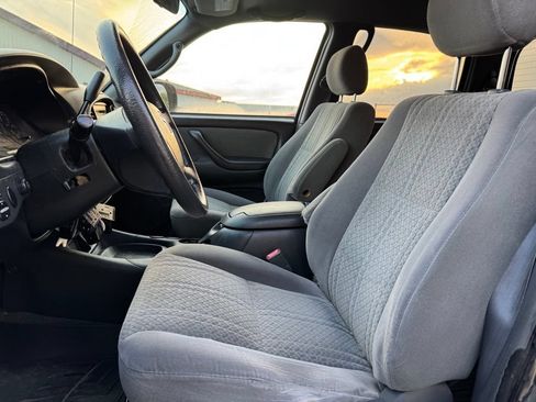 Used 2006 Toyota Tundra SR5 AWD/4WD image 3