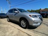 Used 2017 Nissan Rogue SV image 4