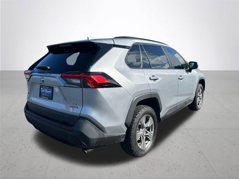Used 2022 Toyota RAV4 LE AWD/4WD image 7