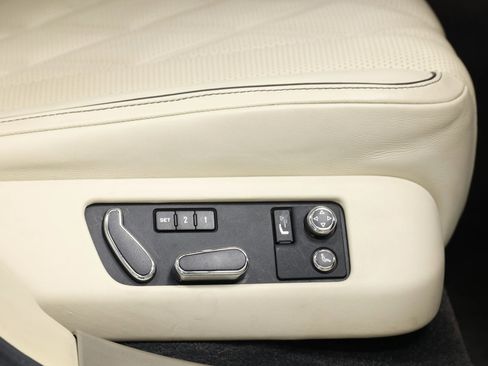 Used 2015 Bentley Flying Spur W12 image 71