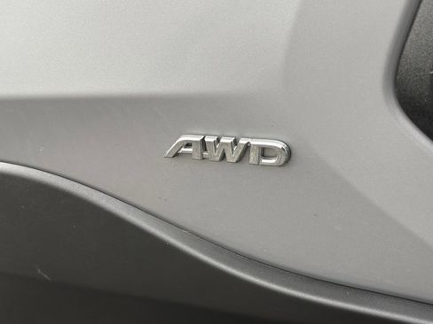 Used 2023 Toyota RAV4 XLE Premium image 13