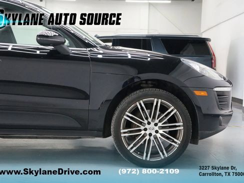 Used 2018 Porsche Macan Sport Edition image 37