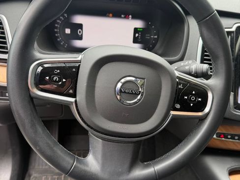 Certified 2024 Volvo XC90 T8 Plus w/ Protection Package Premier AWD/4WD image 10