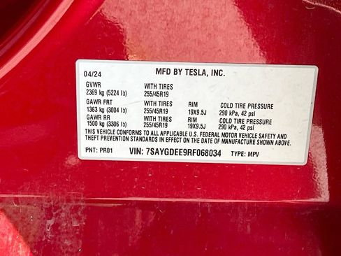 Used 2024 Tesla Model Y Long Range AWD/4WD image 33