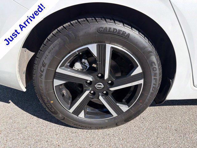 Used 2024 Nissan Sentra SV FWD image 17
