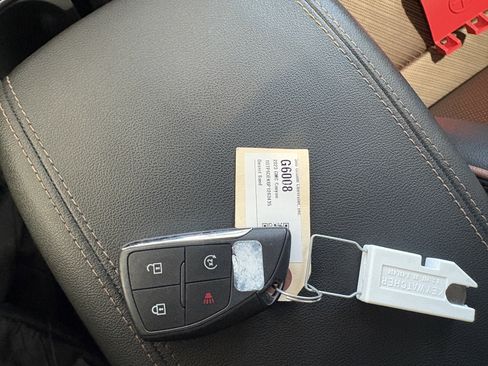 Used 2023 GMC Canyon AT4 w/ AT4 Premium Package image 18