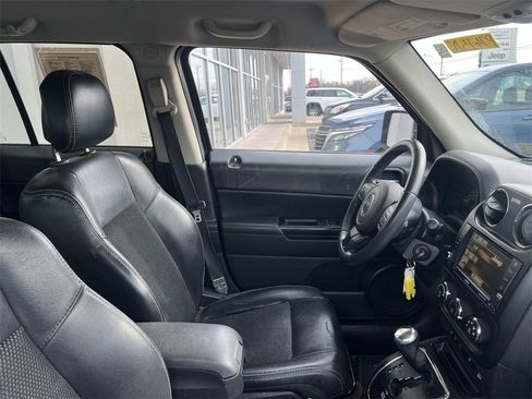 Used 2016 Jeep Patriot Sport w/ Power Value Group image 13