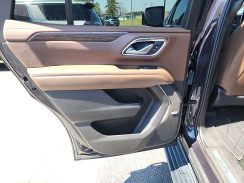 Used 2022 Chevrolet Tahoe High Country image 17