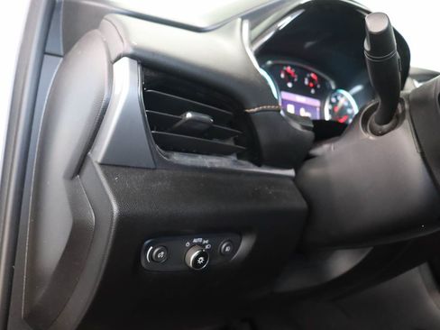 Used 2021 Chevrolet Traverse RS FWD image 13