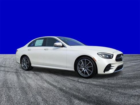 Used 2021 Mercedes-Benz E 350 4MATIC Sedan image 2