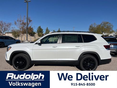 New 2026 Volkswagen Atlas SE FWD image 2