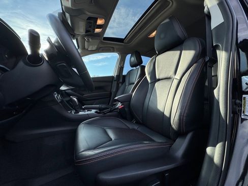 Used 2023 Subaru Crosstrek 2.5i Limited w/ Moonroof Package image 15