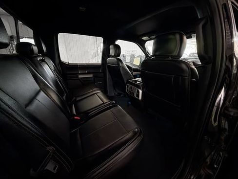 Used 2018 Ford F150 Lariat w/ Equipment Group 502A Luxury AWD/4WD image 11