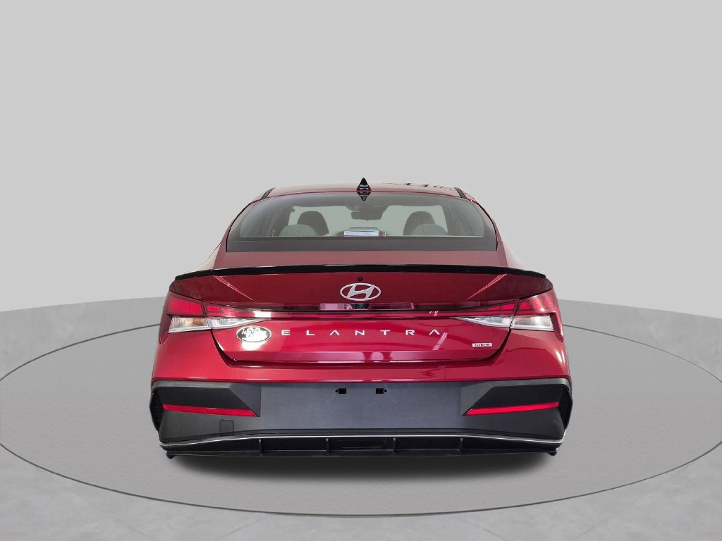 Used 2025 Hyundai Elantra SEL FWD image 6