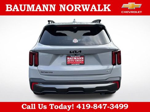 Used 2025 Kia Sorento SX Prestige AWD/4WD image 4