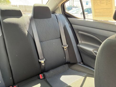 Used 2025 Nissan Versa SV FWD image 30