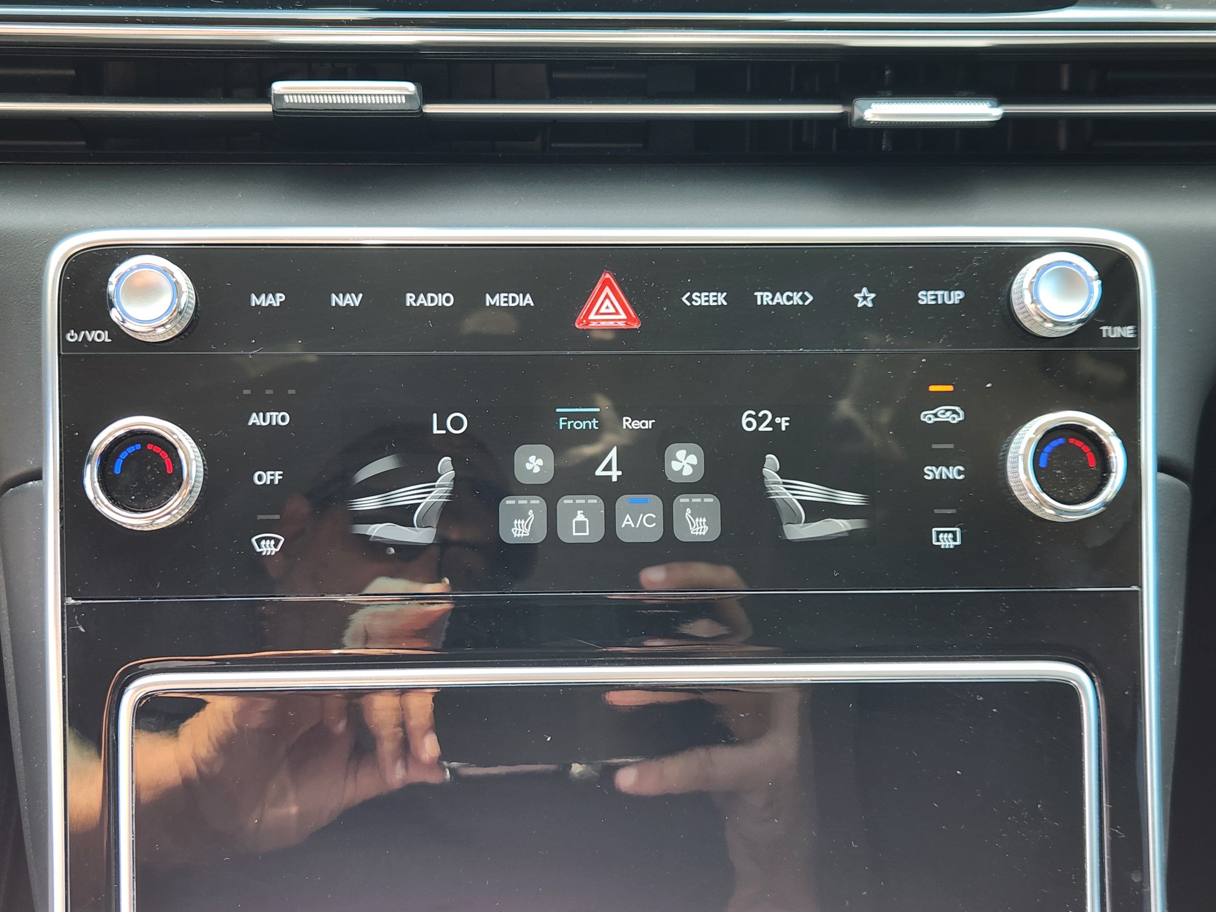 Used 2025 Genesis GV80 2.5T Standard AWD/4WD image 21