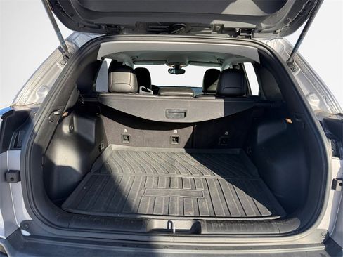 Used 2019 Jeep Cherokee Trailhawk image 25