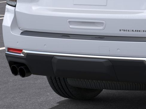 New 2026 Chevrolet Suburban Premier AWD/4WD image 14