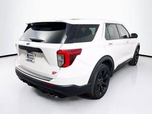 Used 2022 Ford Explorer ST w/ Equipment Group 401A image 7