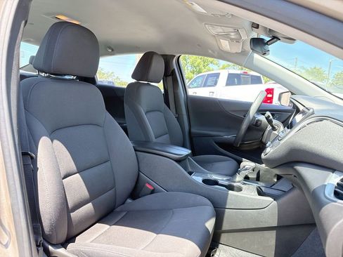 Used 2023 Chevrolet Malibu LT FWD image 29