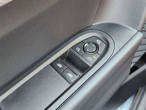 Used 2025 MINI Cooper 2-Door Hardtop image 46