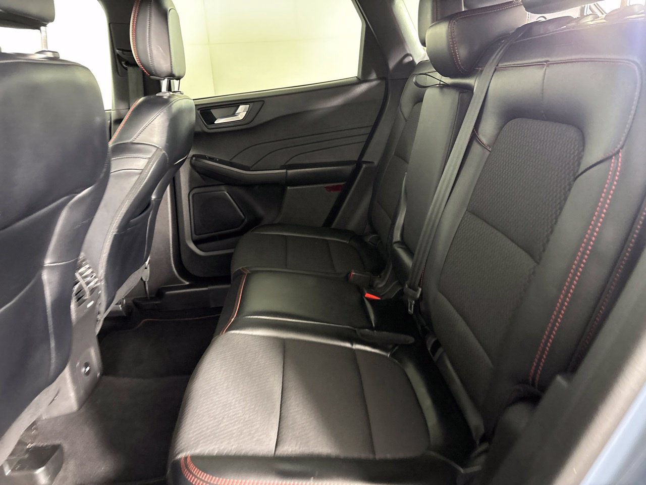 Used 2023 Ford Escape ST-Line w/ Tech Pack #1 FWD image 24