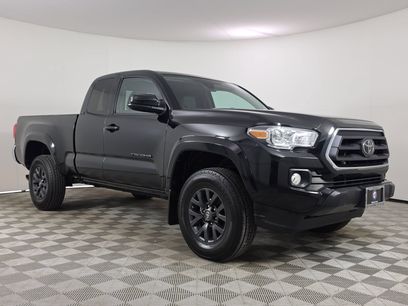 Used 2022 Toyota Tacoma SR5 w/ SR5 Appearance Package (SM)