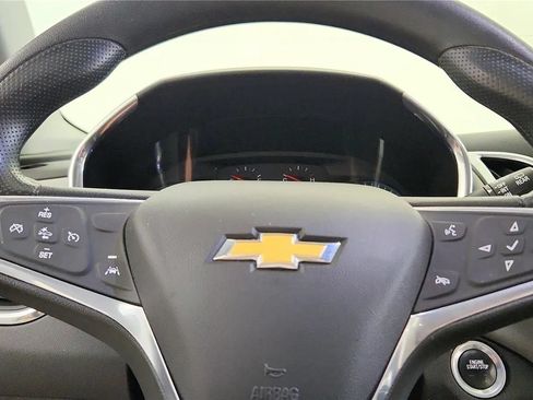 Used 2020 Chevrolet Equinox LS w/ LS Convenience Package FWD image 25