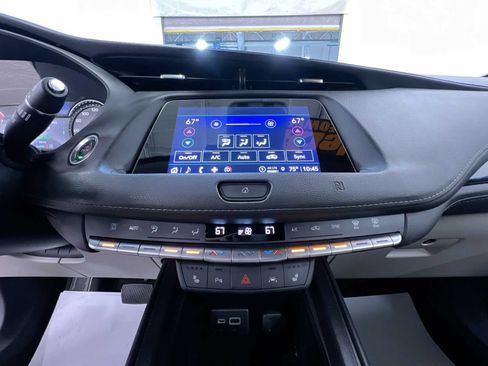 Used 2021 Cadillac XT4 Premium Luxury w/ Cold Weather Package AWD/4WD image 29