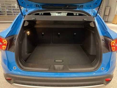 New 2026 Chevrolet Trax LT w/ Driver Confidence Package FWD image 7