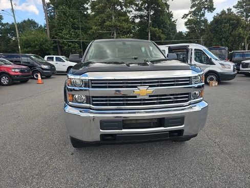 Used 2018 Chevrolet Silverado 2500 W/T w/ Snow Plow Prep Package AWD/4WD image 11