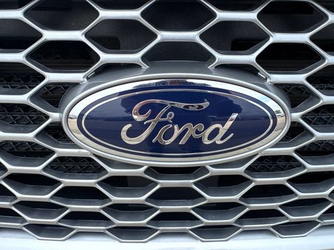 Certified 2024 Ford Edge SEL w/ Convenience Package AWD/4WD image 13