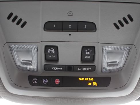 Used 2023 GMC Acadia AT4 AWD/4WD image 12