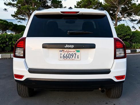 Used 2017 Jeep Compass Sport FWD image 10