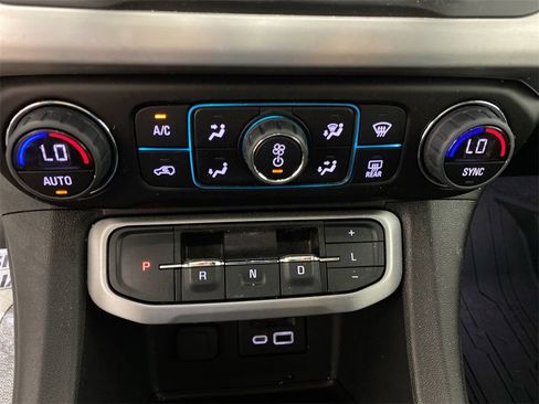 Used 2023 GMC Acadia SLT w/ LPO, Floor Liner Package image 19