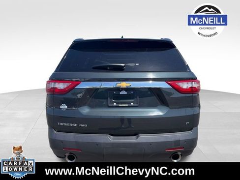 Used 2020 Chevrolet Traverse LT w/ LT Premium Package image 6