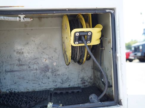 Used 2015 Ford F550 4x4 Crew Cab Super Duty image 18