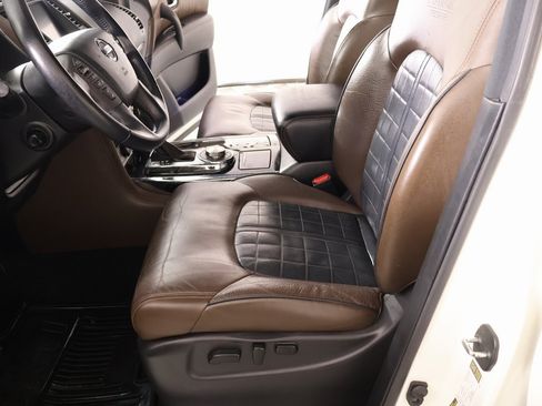 Used 2019 Nissan Armada Platinum w/ Captain's Chairs Package image 12