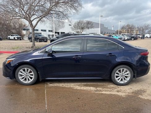 Used 2024 Toyota Corolla XLE image 8