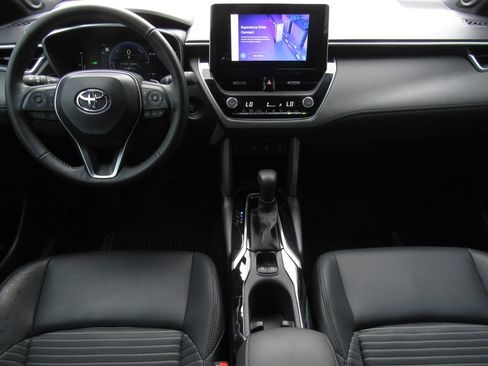 Used 2024 Toyota Corolla Cross AWD Hybrid w/ Convenience Package image 30