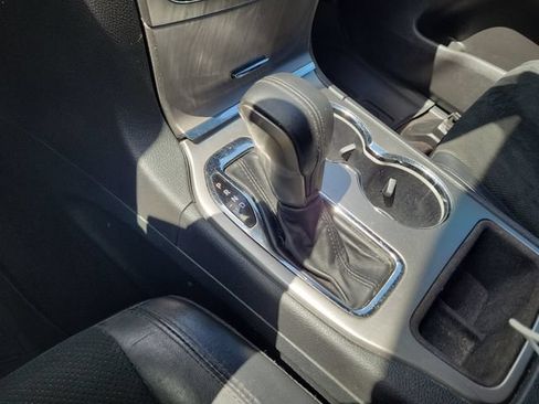 Used 2017 Jeep Grand Cherokee Altitude AWD/4WD image 34