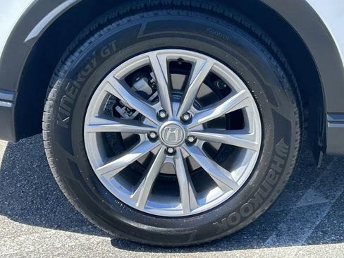 Used 2025 Honda CR-V EX image 8