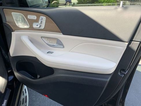 Used 2021 Mercedes-Benz GLE 450 4MATIC w/ AMG Line Exterior image 13