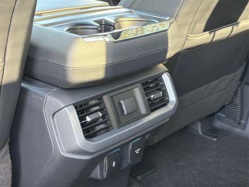 Used 2022 Ford F150 Lightning Lariat image 29