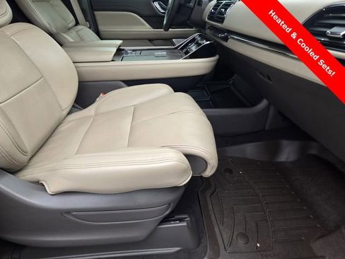 Used 2022 Lincoln Navigator L Reserve image 14