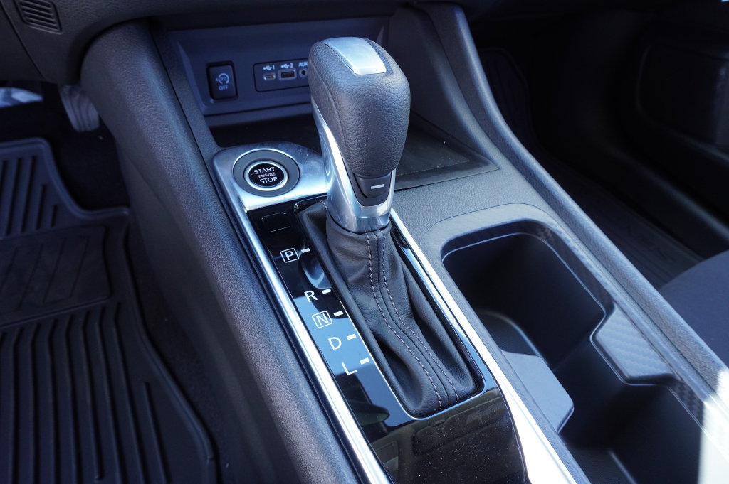 Certified 2025 Nissan Sentra SV FWD image 18