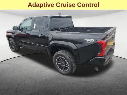 Used 2025 Toyota Tacoma TRD Sport image 8