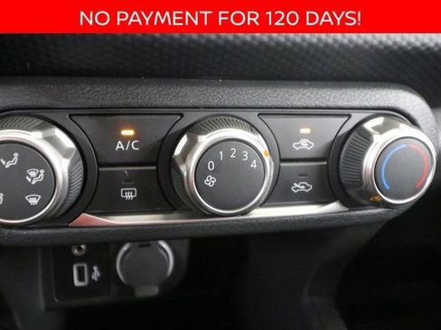 New 2025 Nissan Kicks Play S image 16